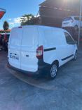 voiture occasion FORD TRANSIT COURIER à la Réunion disponible sur noutlauto.re