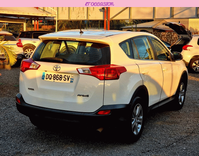 voiture occasion TOYOTA RAV4 à la Réunion disponible sur noutlauto.re