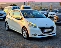 voiture occasion PEUGEOT 208 à la Réunion disponible sur noutlauto.re