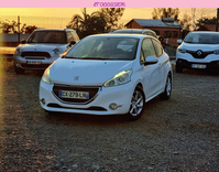 voiture occasion PEUGEOT 208 à la Réunion disponible sur noutlauto.re