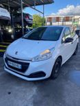 voiture occasion PEUGEOT 208 à la Réunion disponible sur noutlauto.re