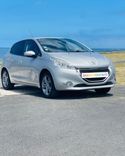 voiture occasion PEUGEOT 208 à la Réunion disponible sur noutlauto.re