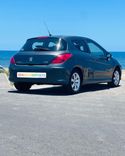 voiture occasion PEUGEOT 308 à la Réunion disponible sur noutlauto.re