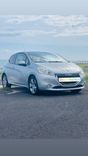 voiture occasion PEUGEOT 208 à la Réunion disponible sur noutlauto.re