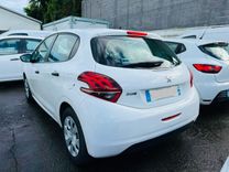 voiture occasion PEUGEOT 208 à la Réunion disponible sur noutlauto.re