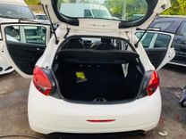 voiture occasion PEUGEOT 208 à la Réunion disponible sur noutlauto.re