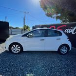 voiture occasion PEUGEOT 208 à la Réunion disponible sur noutlauto.re