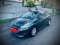 voiture occasion PEUGEOT 208 à la Réunion disponible sur noutlauto.re