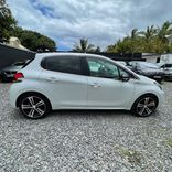 voiture occasion PEUGEOT 208 à la Réunion disponible sur noutlauto.re