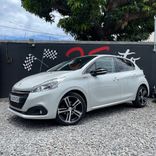 voiture occasion PEUGEOT 208 à la Réunion disponible sur noutlauto.re