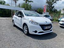 voiture occasion PEUGEOT 208 à la Réunion disponible sur noutlauto.re