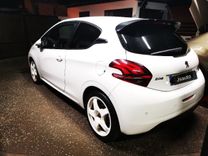 voiture occasion PEUGEOT 208 à la Réunion disponible sur noutlauto.re