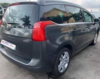 voiture occasion PEUGEOT 5008 à la Réunion disponible sur noutlauto.re