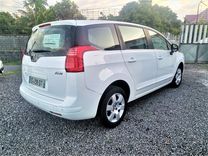 voiture occasion PEUGEOT 5008 à la Réunion disponible sur noutlauto.re