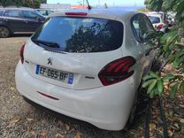 voiture occasion PEUGEOT 208 à la Réunion disponible sur noutlauto.re