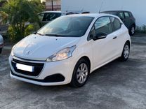 voiture occasion PEUGEOT 208 à la Réunion disponible sur noutlauto.re