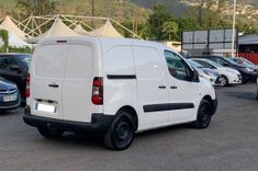 voiture occasion PEUGEOT PARTNER à la Réunion disponible sur noutlauto.re