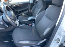 voiture occasion PEUGEOT 208 à la Réunion disponible sur noutlauto.re
