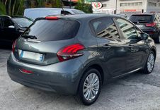 voiture occasion PEUGEOT 208 à la Réunion disponible sur noutlauto.re