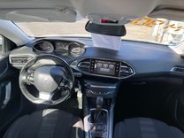 voiture occasion PEUGEOT 308 à la Réunion disponible sur noutlauto.re