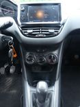 voiture occasion PEUGEOT 208 à la Réunion disponible sur noutlauto.re