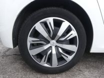 voiture occasion PEUGEOT 208 à la Réunion disponible sur noutlauto.re