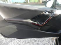 voiture occasion PEUGEOT 208 à la Réunion disponible sur noutlauto.re
