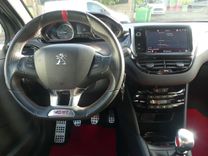 voiture occasion PEUGEOT 208 à la Réunion disponible sur noutlauto.re
