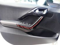 voiture occasion PEUGEOT 208 à la Réunion disponible sur noutlauto.re