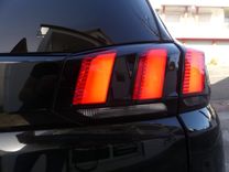 voiture occasion PEUGEOT 5008 à la Réunion disponible sur noutlauto.re