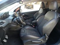 voiture occasion PEUGEOT 208 à la Réunion disponible sur noutlauto.re