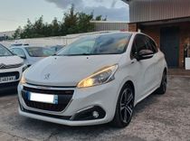 voiture occasion PEUGEOT 208 à la Réunion disponible sur noutlauto.re