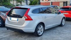 voiture occasion VOLVO V 60 à la Réunion disponible sur noutlauto.re