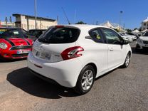 voiture occasion PEUGEOT 208 à la Réunion disponible sur noutlauto.re
