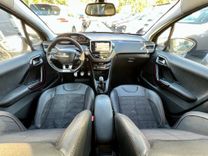 voiture occasion PEUGEOT 208 à la Réunion disponible sur noutlauto.re