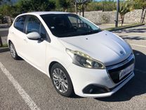 voiture occasion PEUGEOT 208 à la Réunion disponible sur noutlauto.re