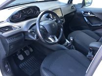 voiture occasion PEUGEOT 208 à la Réunion disponible sur noutlauto.re