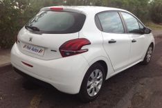voiture occasion PEUGEOT 208 à la Réunion disponible sur noutlauto.re