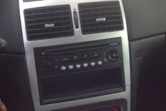 voiture occasion PEUGEOT 307 à la Réunion disponible sur noutlauto.re