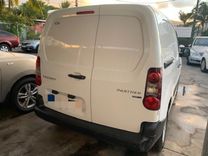 voiture occasion PEUGEOT PARTNER à la Réunion disponible sur noutlauto.re