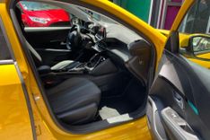 voiture occasion PEUGEOT 208 à la Réunion disponible sur noutlauto.re