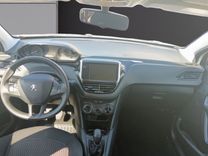 voiture occasion PEUGEOT 208 à la Réunion disponible sur noutlauto.re
