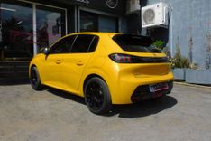 voiture occasion PEUGEOT 208 à la Réunion disponible sur noutlauto.re
