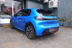 voiture occasion PEUGEOT 208 à la Réunion disponible sur noutlauto.re