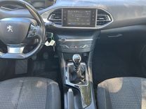 voiture occasion PEUGEOT 308 à la Réunion disponible sur noutlauto.re