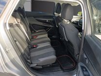 voiture occasion PEUGEOT 5008 à la Réunion disponible sur noutlauto.re