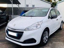 voiture occasion PEUGEOT 208 à la Réunion disponible sur noutlauto.re