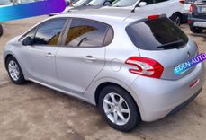 voiture occasion PEUGEOT 208 à la Réunion disponible sur noutlauto.re