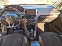 voiture occasion PEUGEOT 208 à la Réunion disponible sur noutlauto.re
