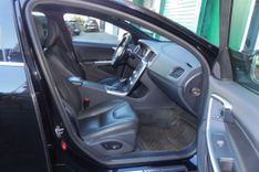 voiture occasion VOLVO V 60 à la Réunion disponible sur noutlauto.re